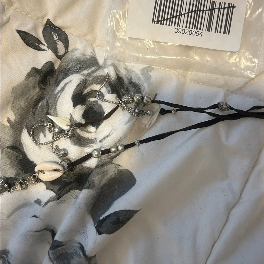 NWT Free People Sea Shell Black‎ Rope Suede Beaded Hair Clip-in Accessory